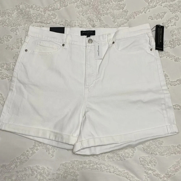Banana Republic Girlfriend Denim Short - Picture 9 of 13